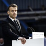 Macron anuncia expansão nuclear e oferece proteção militar à Europa pela primeira vez