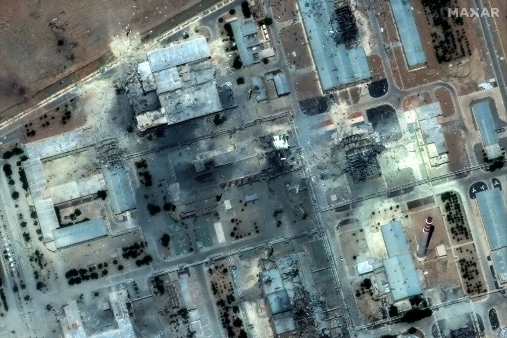 EUA debatem recuperar urânio iraniano após bombardeios
