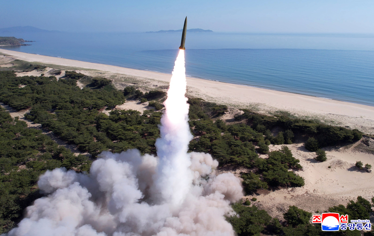 Por que a Coreia do Norte lançou mísseis horas após o cessar-fogo entre EUA e Irã 2 Coréia do Norte executa exercício combinado de ataque com artilharia de longo alcance e sistemas de mísseis no dia 8 de maio