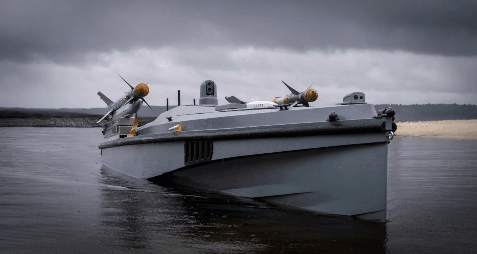 Ucrânia oferece drones navais para reabrir o Estreito de Ormuz bloqueado pelo Irã 1 Drone naval ucraniano utilizado em operações militares no mar, contexto Estreito de Ormuz