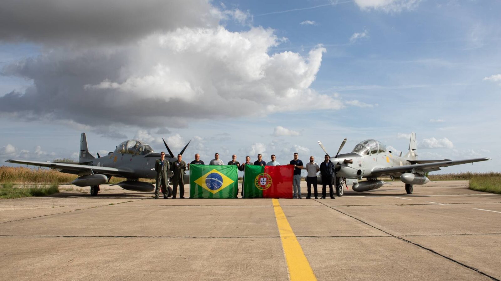 Portugal avança para produzir Super Tucano da Embraer em Beja 1 Avião de ataque leve Super Tucano da Embraer, que Portugal pretende produzir em Beja