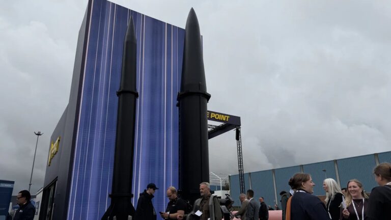 Ucrânia revela na Dinamarca míssil balístico de 855 km com ogiva de 800 quilos