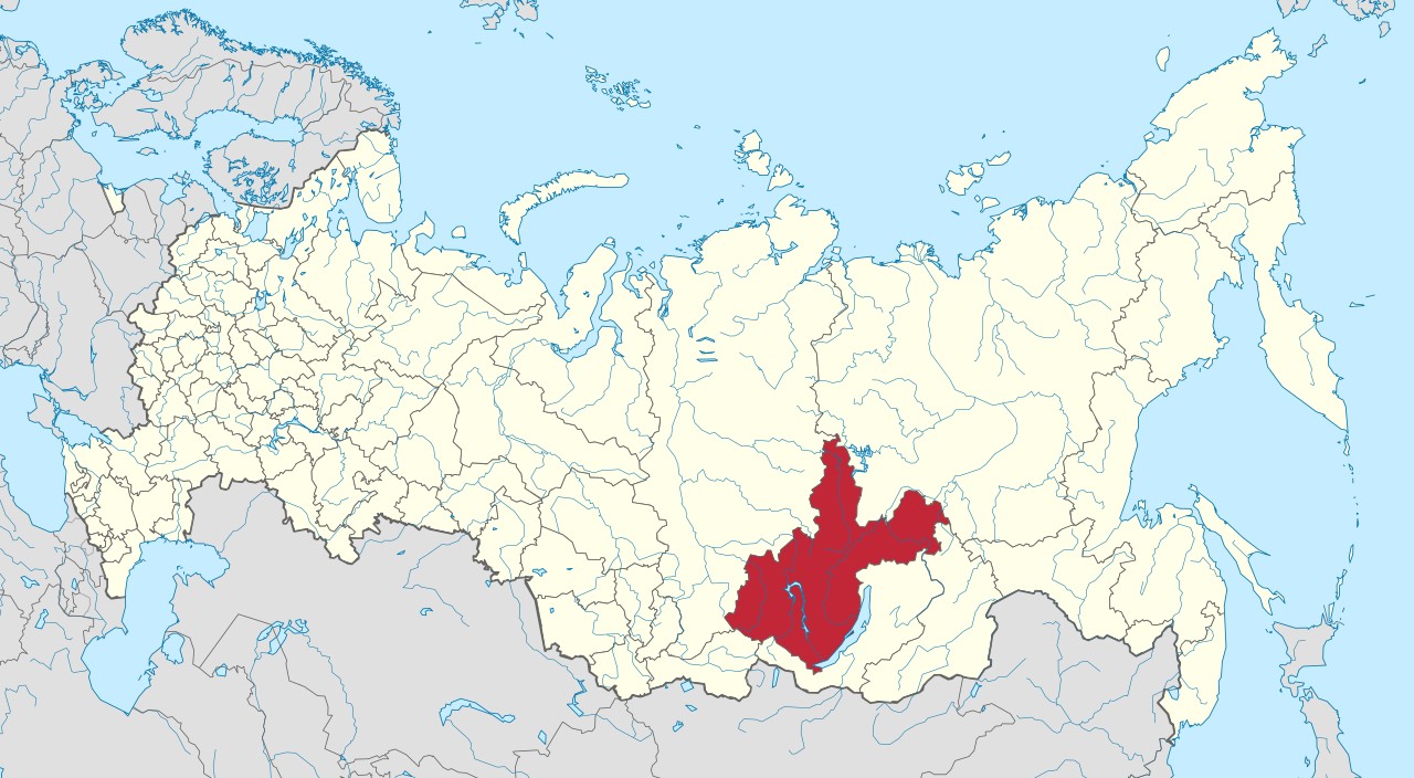 Mapa da Rússia com a região de Irkutsk destacada em vermelho, no sul da Sibéria, perto da Mongólia e do Lago Baikal