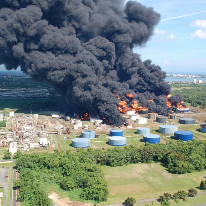 Ucrânia Destrói Base Naval e Corta Exportação de 20% do Petróleo Russo em Uma Só Noite